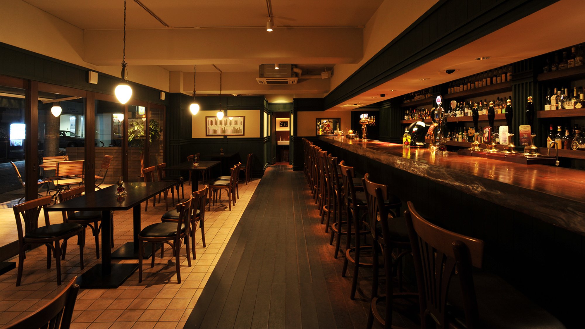 THE LONDON PUB TOWSER